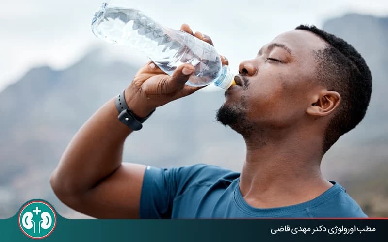 ماذا نأكل عند عدوى الكلى؟ مراجعة علمية للعلاج المنزلي